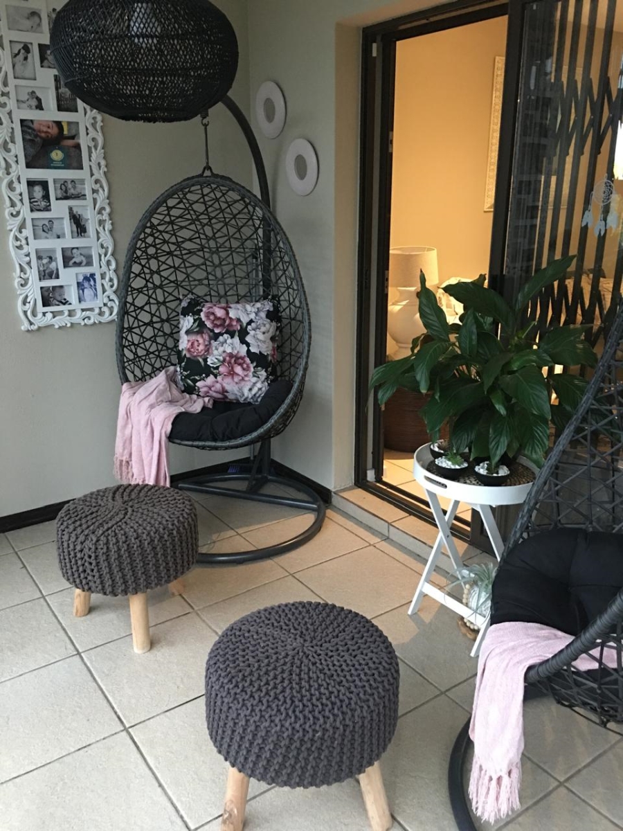 2 Bedroom Property for Sale in Sherwood Eastern Cape